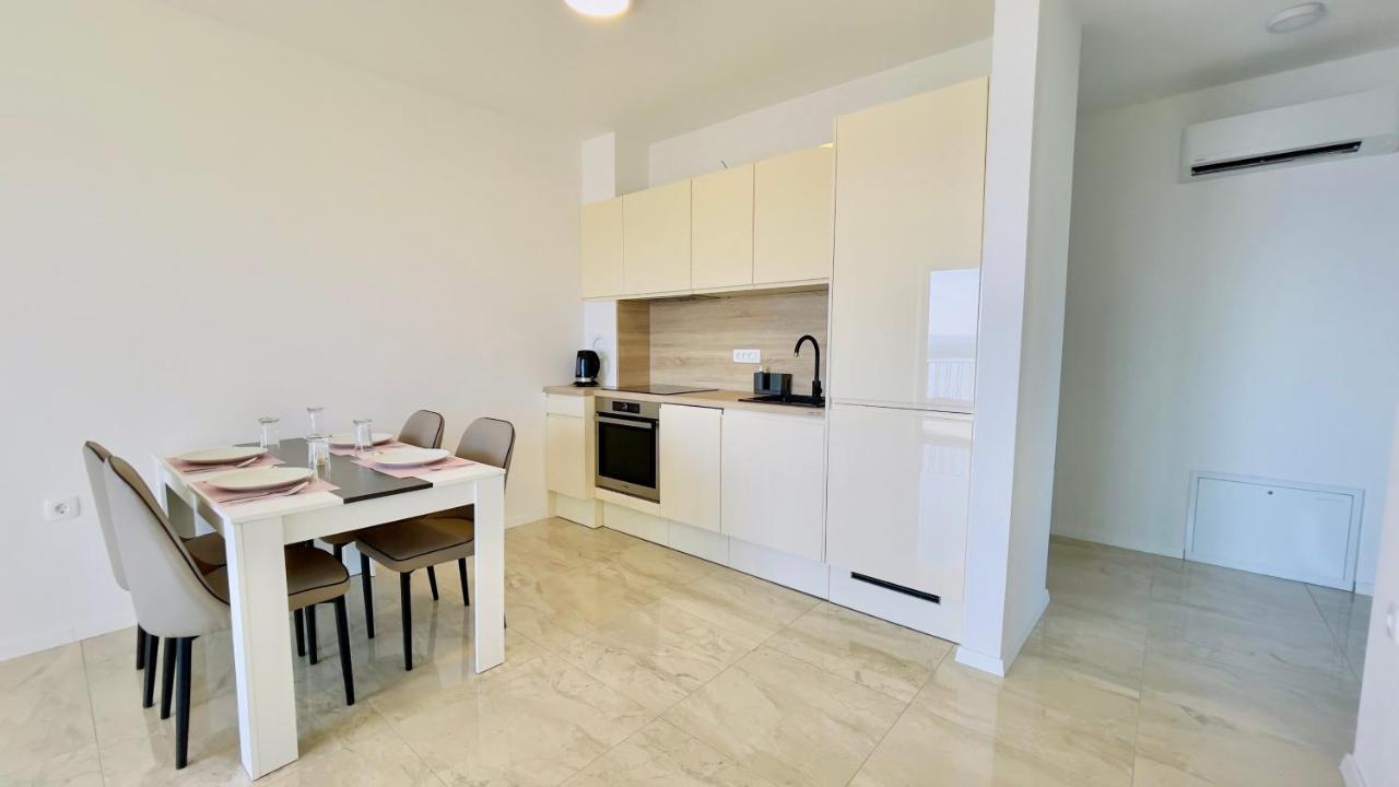 Apartments Sunflower 德拉马利 外观 照片